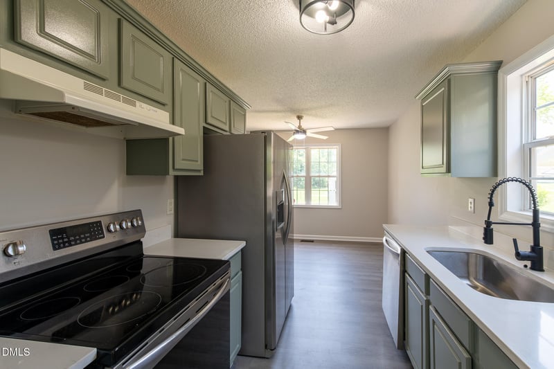 26 Weatherspoon Ln, Smithfield, NC 27577