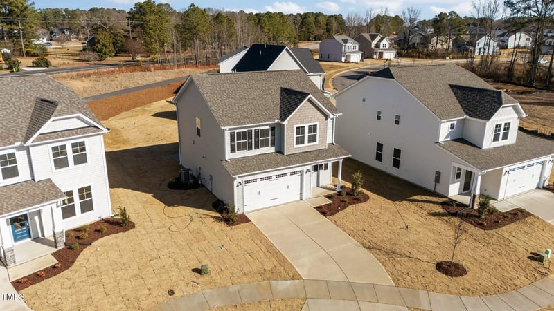 26 Wildflower Ct, Clayton, NC 27520