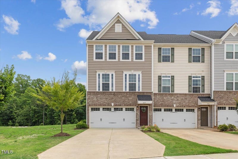 260 Amber Acorn Ave, Raleigh, NC 27603