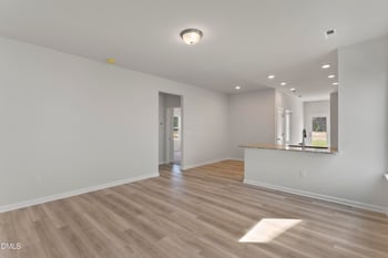 260 Courtside Dr, Dunn, NC 28334