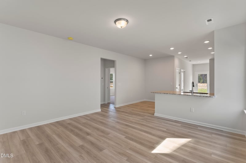 260 Courtside Dr, Dunn, NC 28334