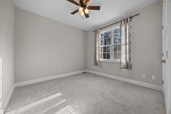 260 Dauphine St, Fuquay Varina, NC 27526