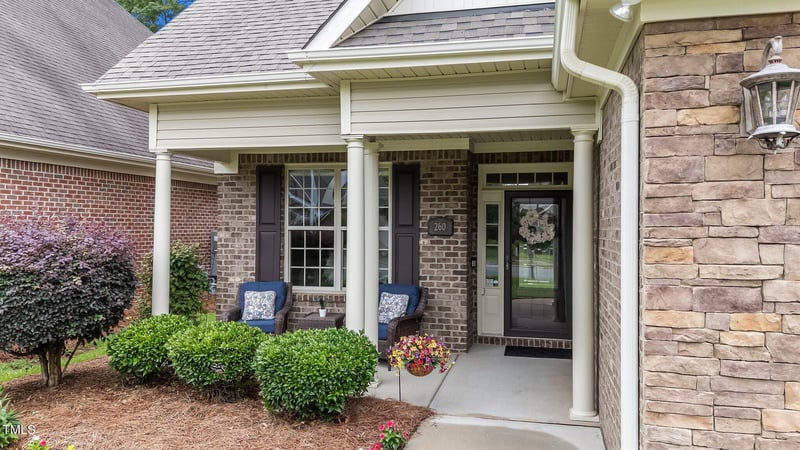 260 Easy Wind Ln, Garner, NC 27529