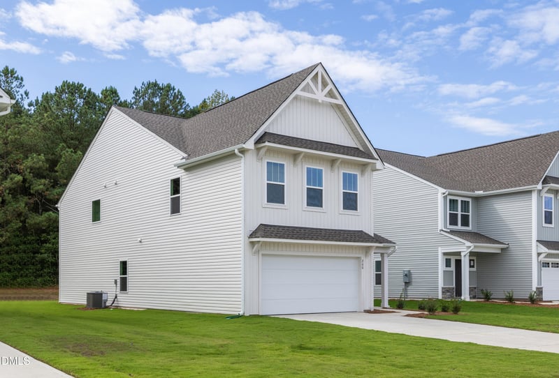 260 Nathan Dr #49, Lillington, NC 27546