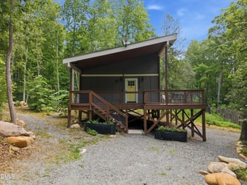 260 Stone Wall Rd, Pittsboro, NC 27312