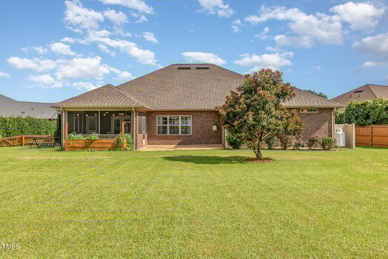 260 Talmadge Farm Dr, Archer Lodge, NC 27527