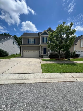 260 Vinewood Pl, Holly Springs, NC 27540
