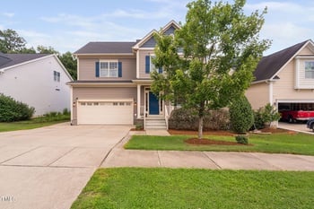 260 Vinewood Pl, Holly Springs, NC 27540