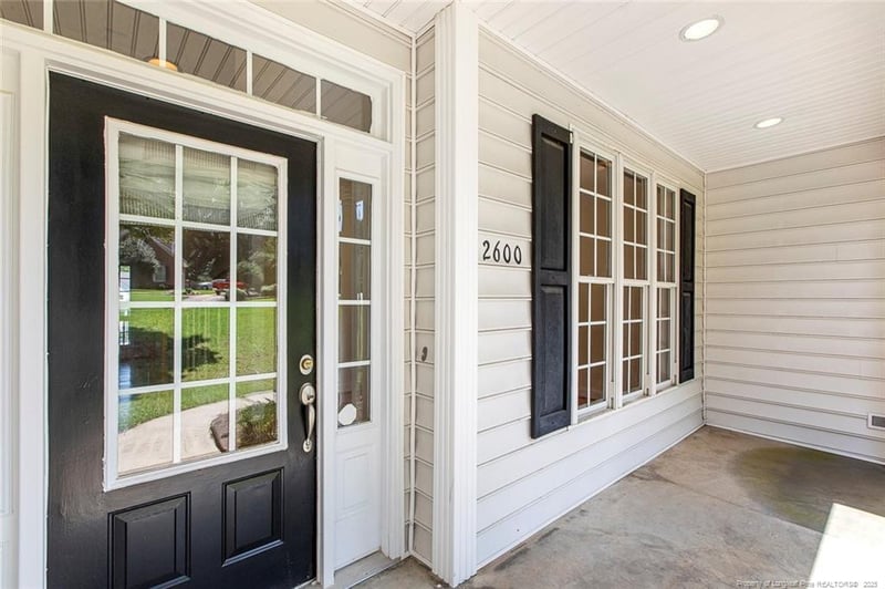 2600 Buckingham Dr, Sanford, NC 27330