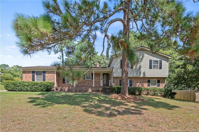 2600 Colgate Dr, Fayetteville, NC 28304