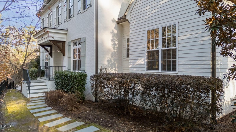 2600 Oxford Rd, Raleigh, NC 27608