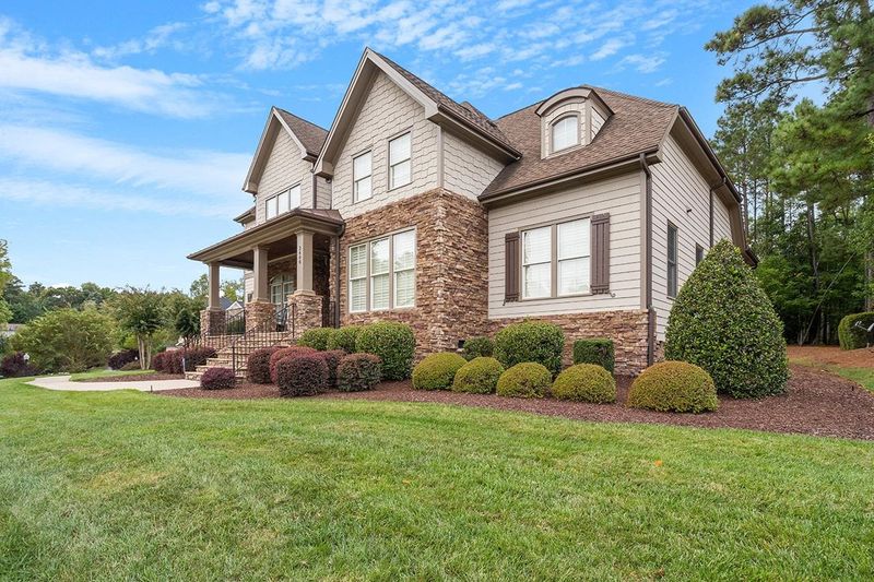 2600 Rock Oak Ct, Raleigh, NC 27613