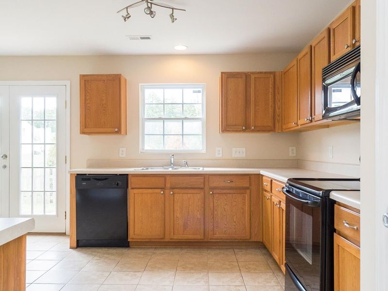 2601 Blue Iris Ln, Durham, NC 27703