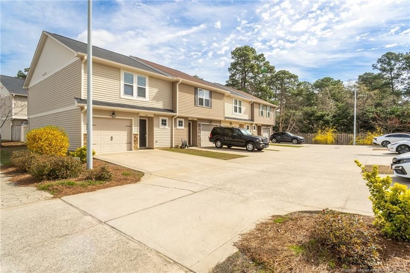 2601 Gardner Park Dr, Fayetteville, NC 28304
