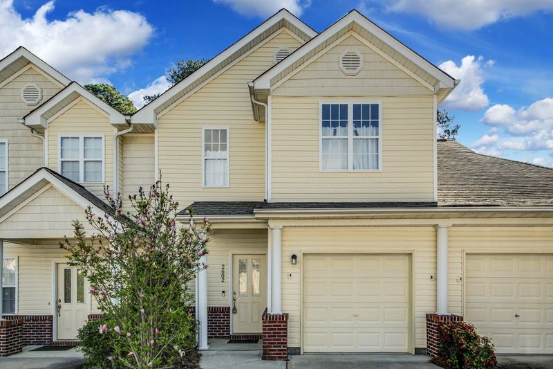 2602 Andover Glen Rd, Raleigh, NC 27604