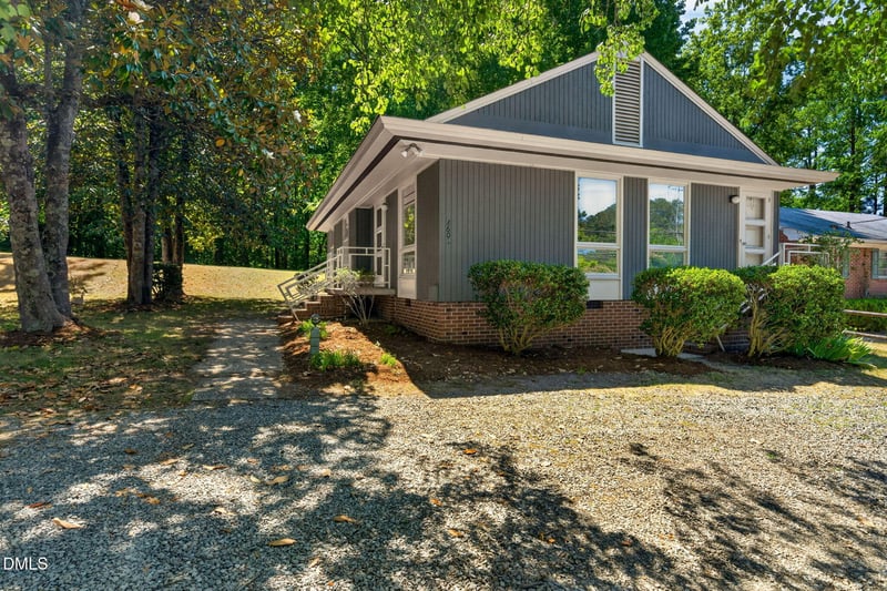 2602 Broad St, Durham, NC 27704