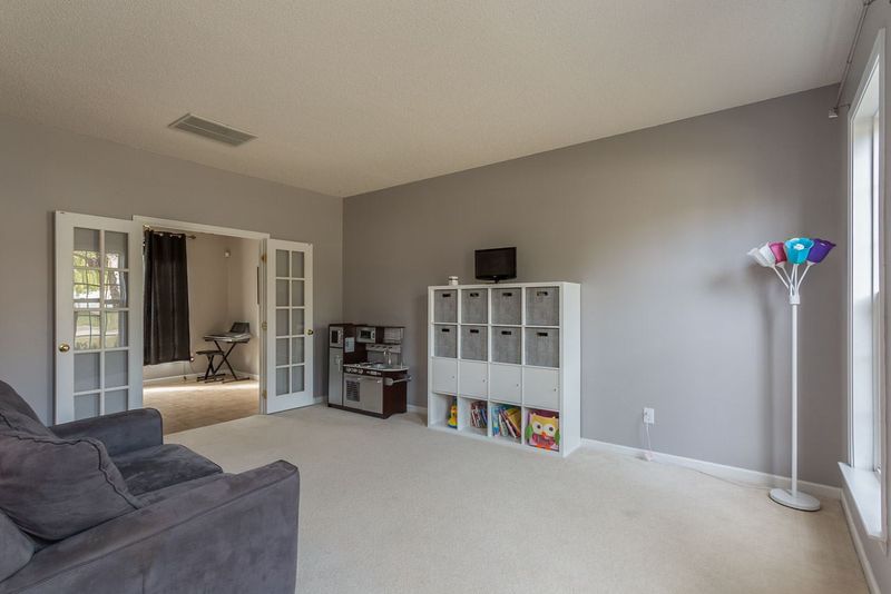 2602 Colony Woods Dr, Apex, NC 27523