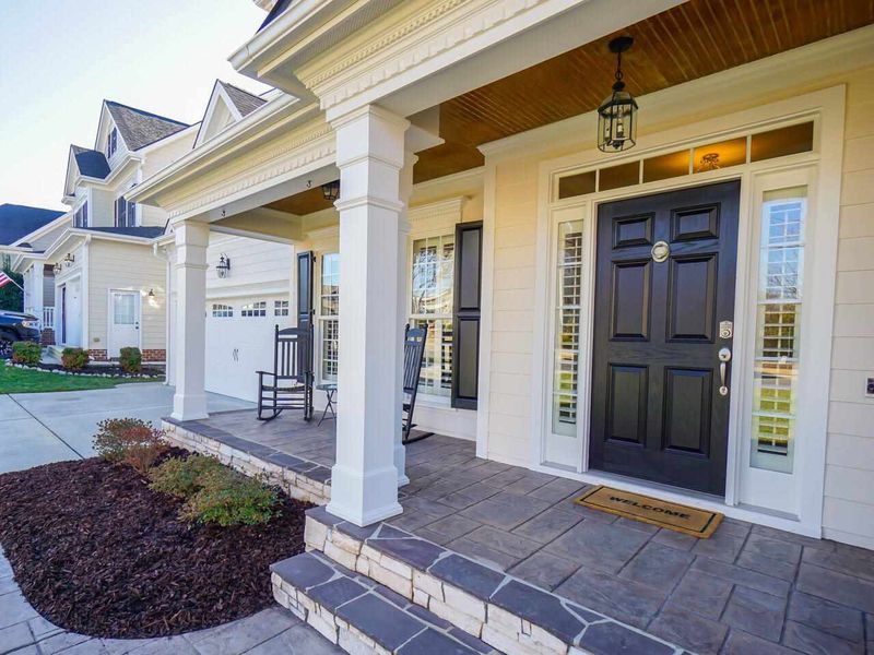 2603 Cameron Pond Dr, Cary, NC 27519