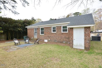 2603 Jackson Dr, Greenville, NC 27858