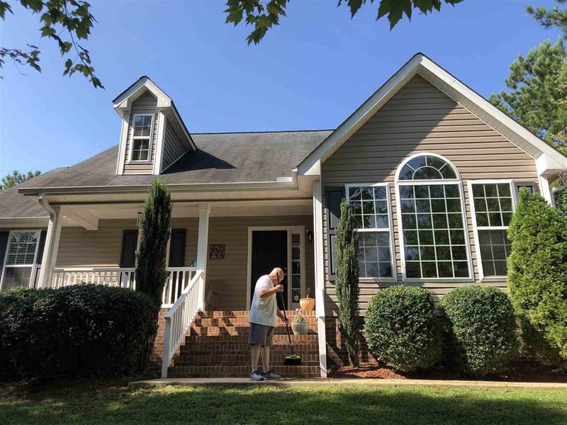 2603 Pauline Oaks Dr, Franklinton, NC 27525