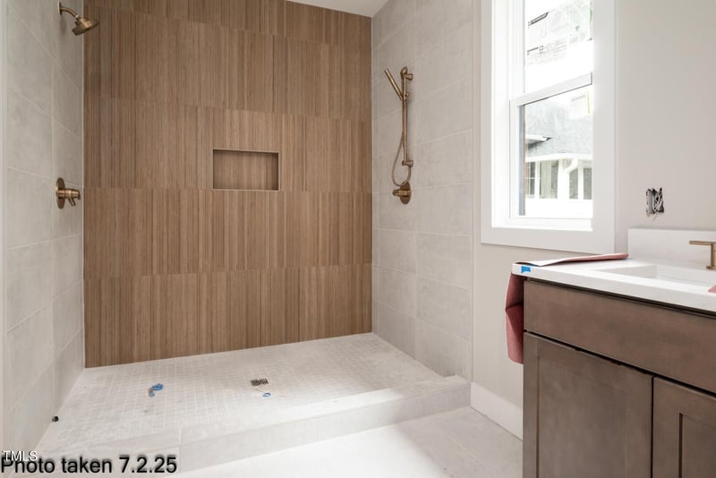 2603 Vineyard St, Durham, NC 27707