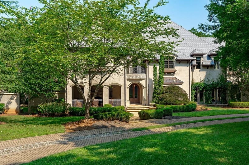2604 Chelmsford Ct, Cary, NC 27518