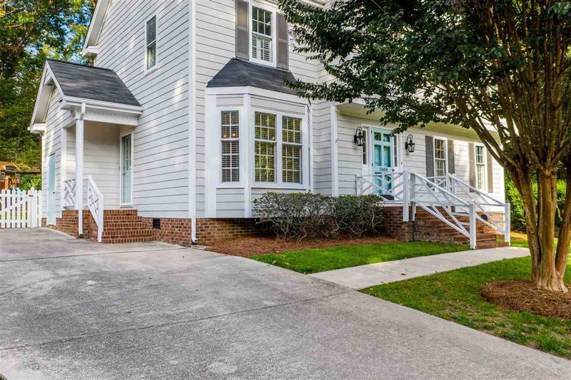 2604 Cobworth Ct, Raleigh, NC 27614