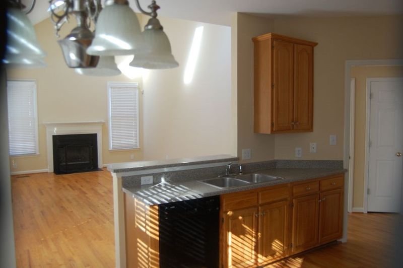 2604 Crofton Springs Rd, Raleigh, NC 27615