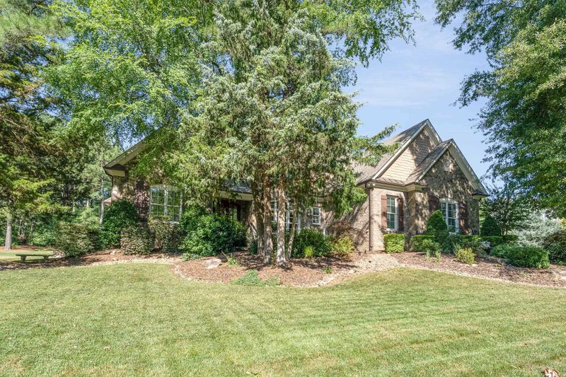 2604 Drommore Ln, Raleigh, NC 27614