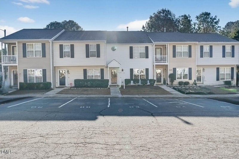 2604 Dwight Pl, Raleigh, NC 27610