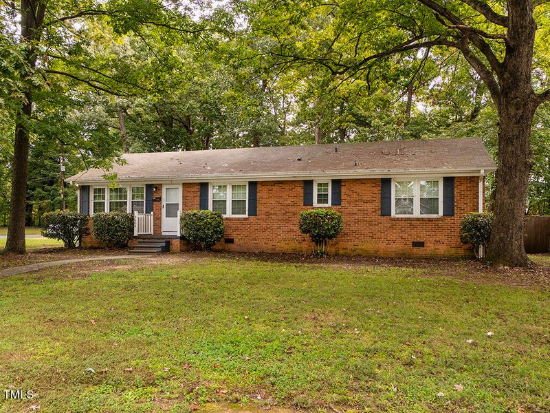2604 Hickory Ave, Burlington, NC 27215