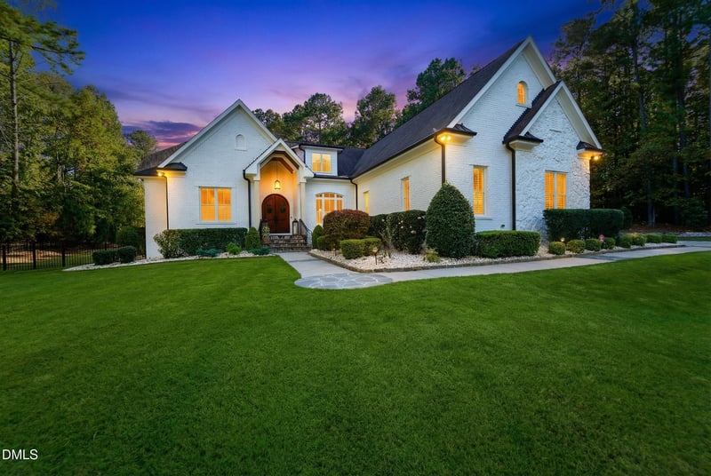 2604 Homestead Forest Dr, Zebulon, NC 27597