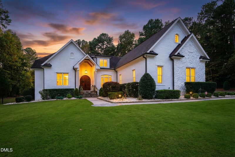 2604 Homestead Forest Dr, Zebulon, NC 27597