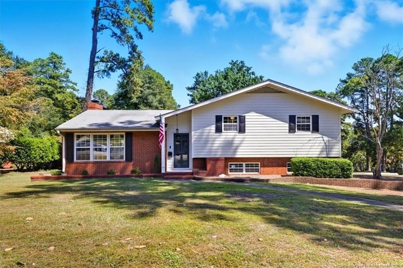 2604 Huntington Rd, Fayetteville, NC 28303