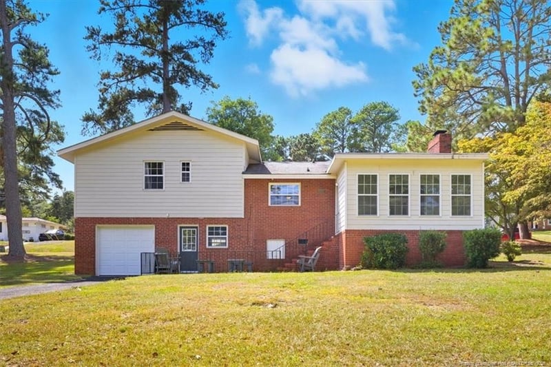 2604 Huntington Rd, Fayetteville, NC 28303