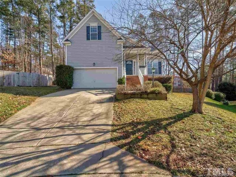 2605 Buckspring Ct, Raleigh, NC 27603