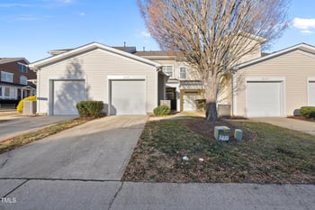 2605 Cloud Mist Cir, Raleigh, NC 27614