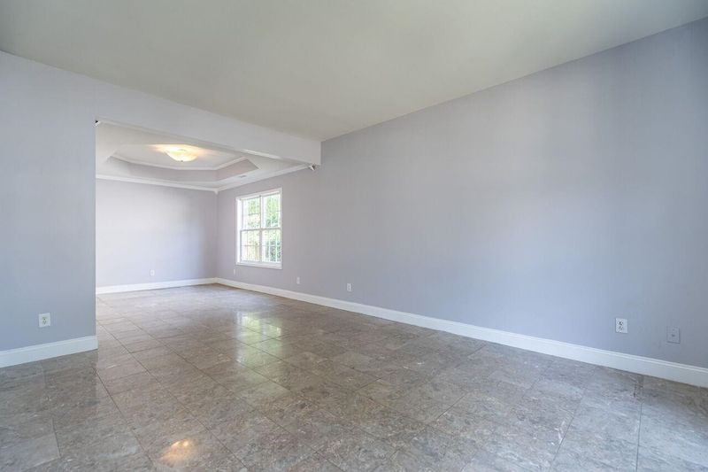 2605 Dality Dr, Raleigh, NC 27604
