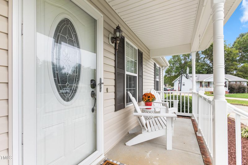 2605 Durham Meadows Ct, Burlington, NC 27217