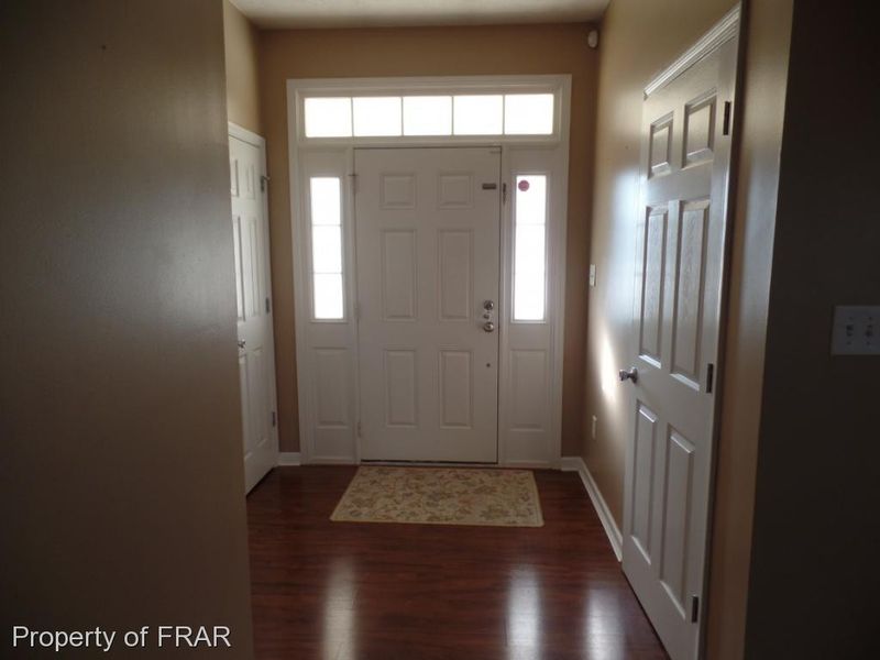 2605 Gressitt Point Ln, Fayetteville, NC 28306