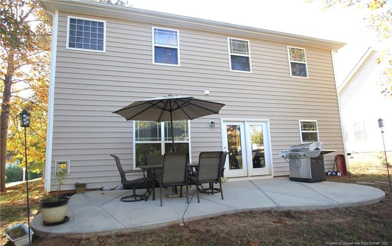 2605 Taton Ct, Sanford, NC 27330