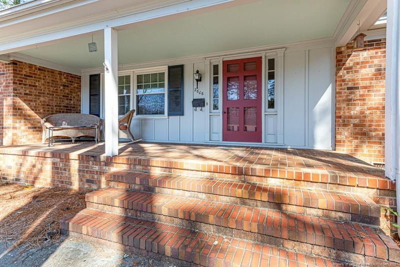 2606 S Edgewater Dr, Fayetteville, NC 28303