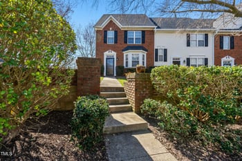 2606 Garden Knoll Ln, Raleigh, NC 27614