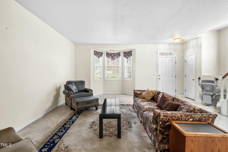 2606 Garden Knoll Ln, Raleigh, NC 27614