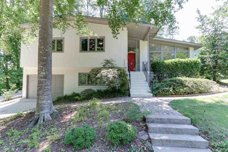 2606 Oxford Rd, Raleigh, NC 27608