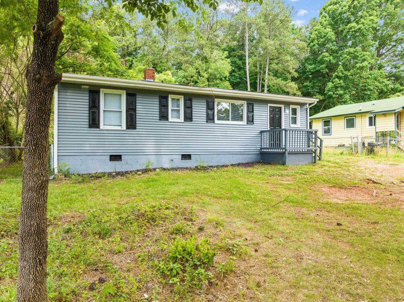 2607 Cherry Cir, Raleigh, NC 27603