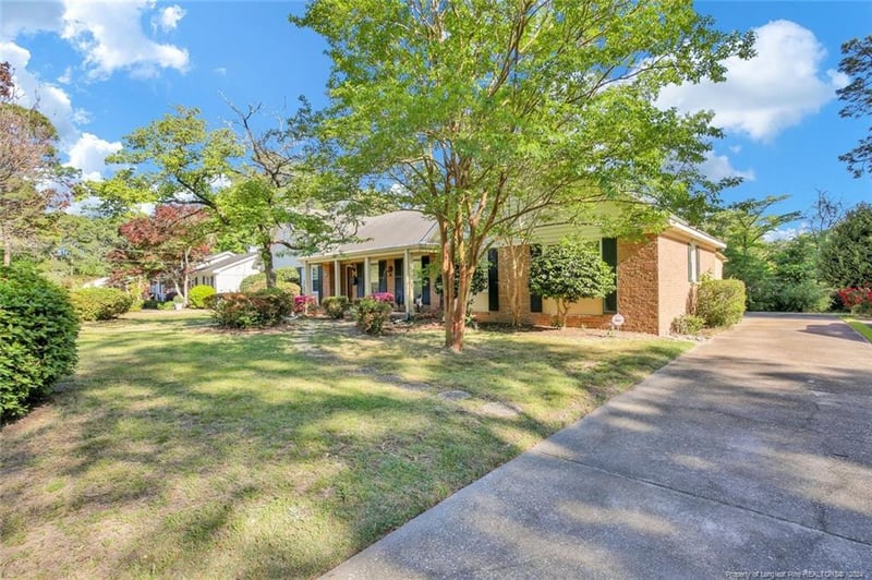2607 Elmhurst Dr, Fayetteville, NC 28304