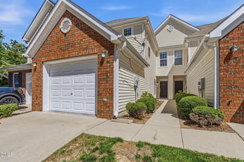 2607 Hamlet Green Dr, Raleigh, NC 27614
