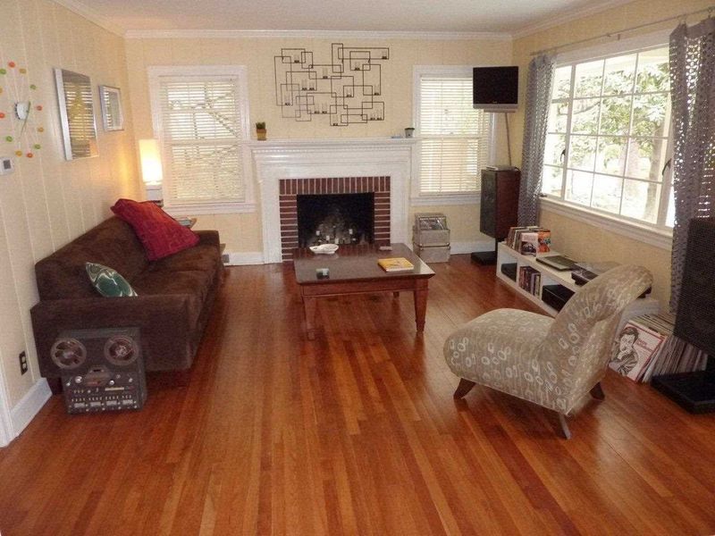 2607 University Dr, Durham, NC 27707