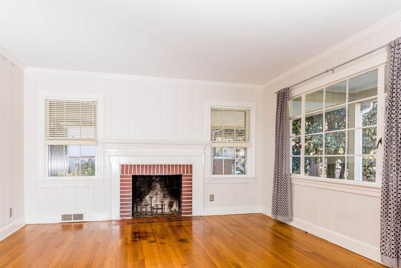 2607 University Dr, Durham, NC 27707